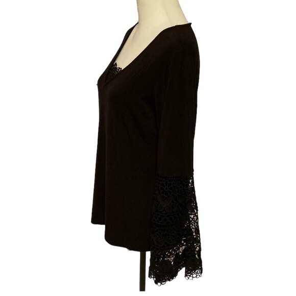 Peter Nygard black cotton/poly blouse with open weave trumpet sleeves. - Picture 3 of 5